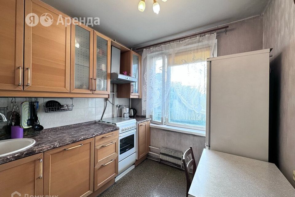 Сдаётся 4-комнатная квартира, 63 м²