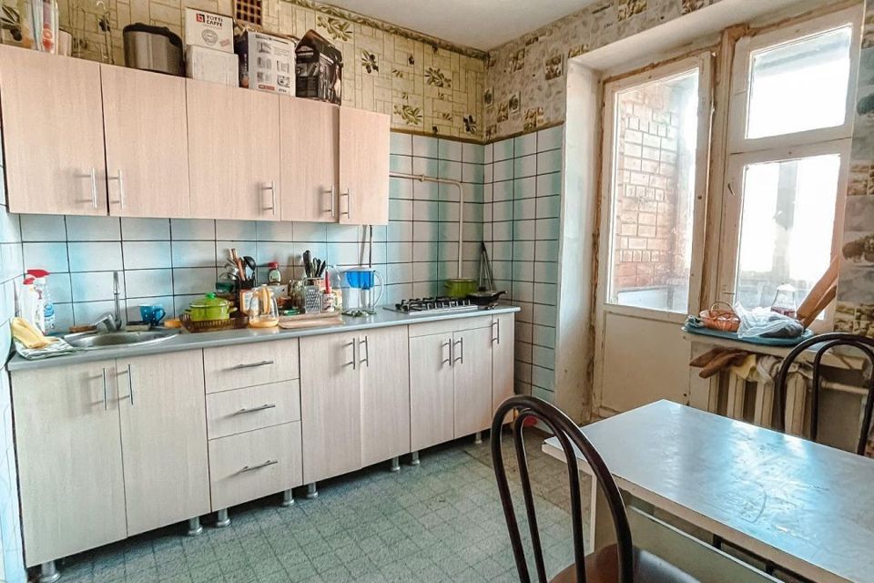 Продаётся 3-комнатная квартира, 61.7 м²