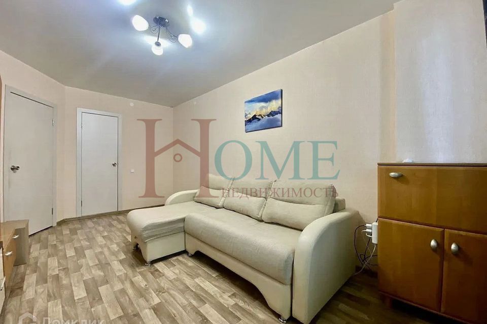 Сдаётся 1-комнатная квартира, 49 м²