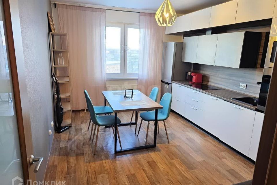 Сдаётся 2-комнатная квартира, 70 м²