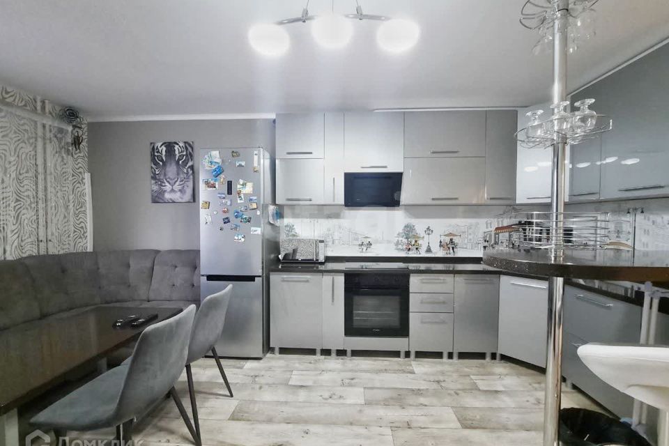 Продаётся 3-комнатная квартира, 89.9 м²