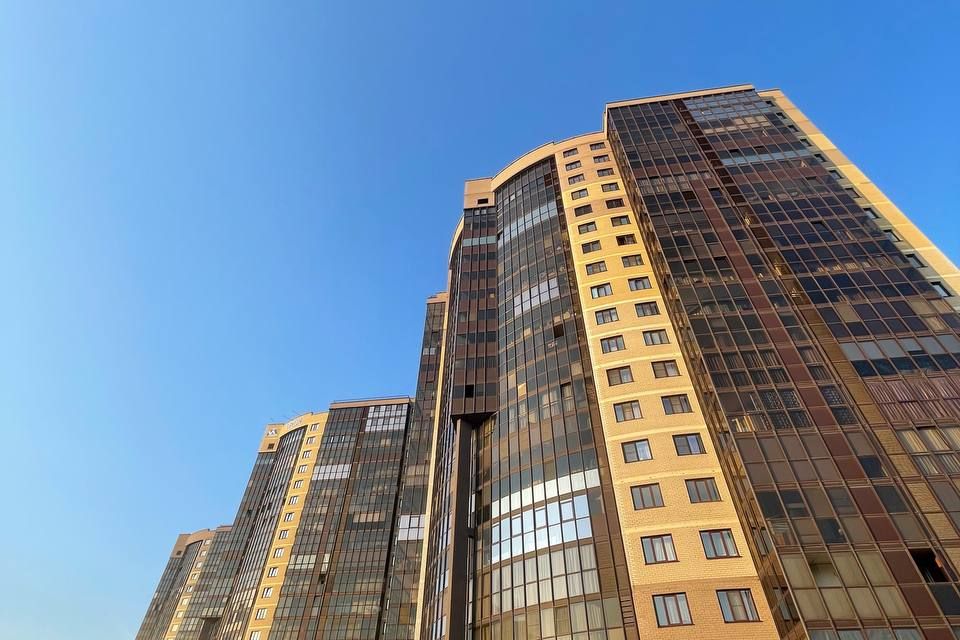 Продаётся 2-комнатная квартира, 65 м²