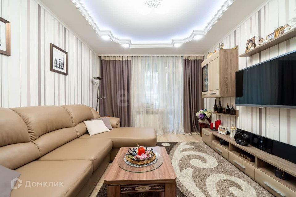 Продаётся 2-комнатная квартира, 65.6 м²