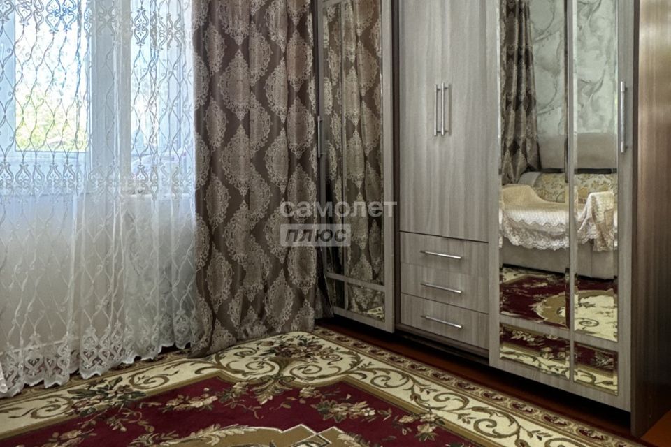 Продаётся 1-комнатная квартира, 42.3 м²