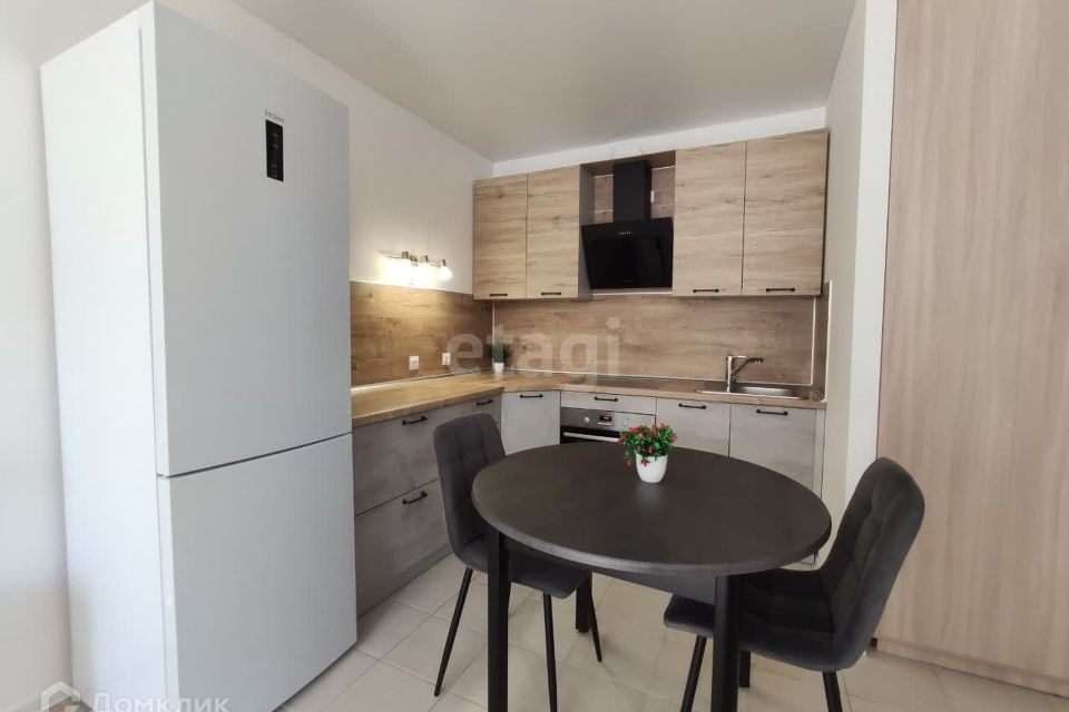 Продаётся 1-комнатная квартира, 41.1 м²