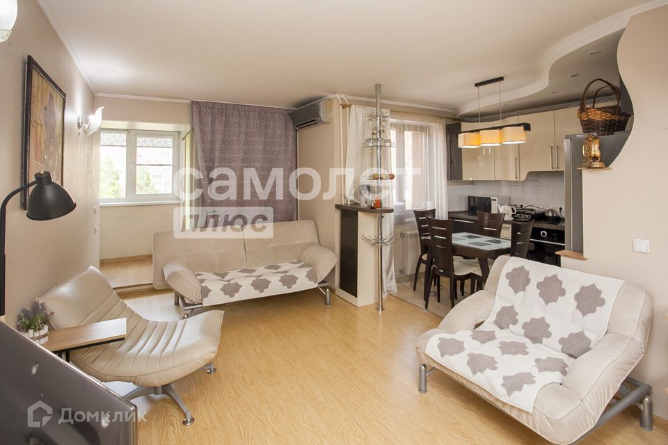 Продаётся 3-комнатная квартира, 69.3 м²