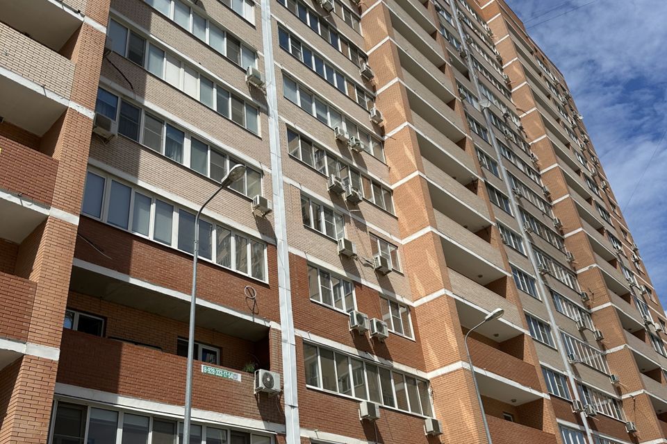 Продаётся 2-комнатная квартира, 73.6 м²