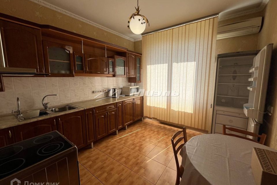 Продаётся 2-комнатная квартира, 57.7 м²