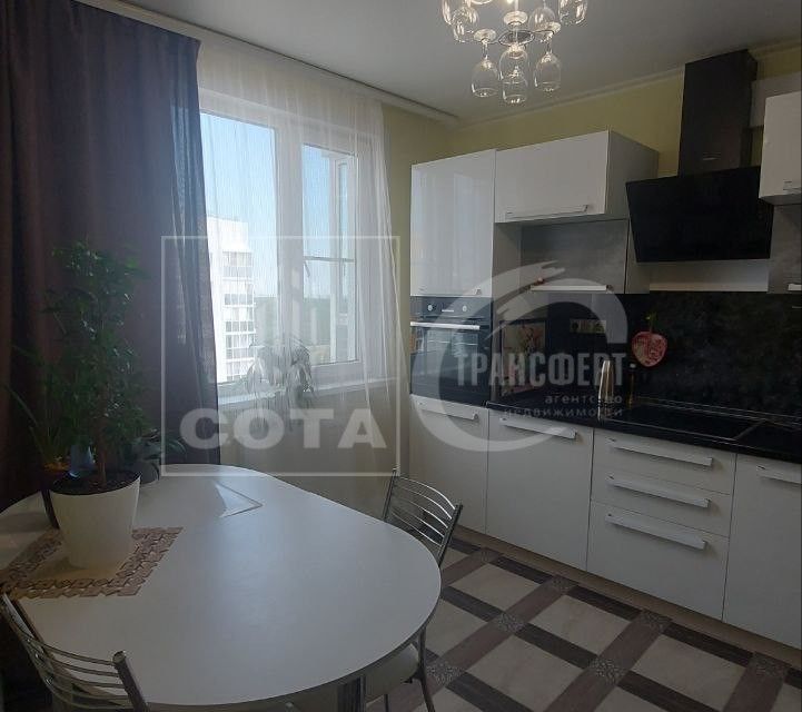 Продаётся 1-комнатная квартира, 38 м²