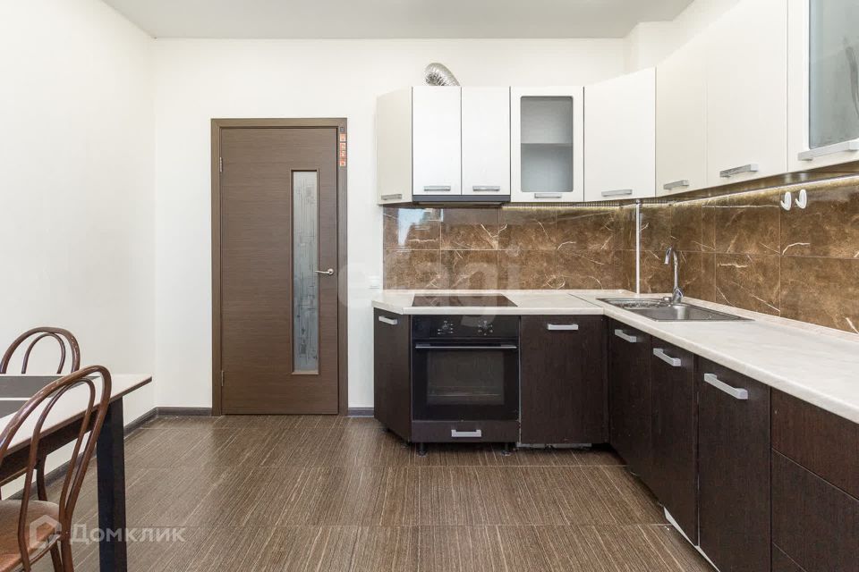 Продаётся 1-комнатная квартира, 47.3 м²