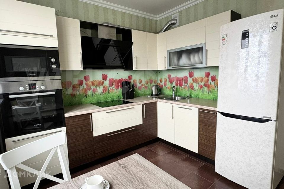 Продаётся 2-комнатная квартира, 58 м²