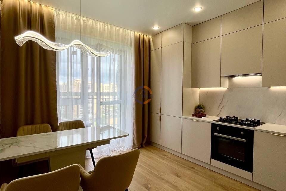 Продаётся 1-комнатная квартира, 42 м²
