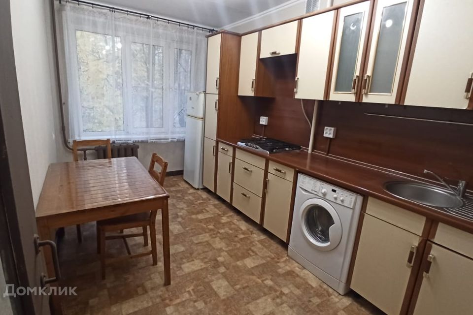 Сдаётся 1-комнатная квартира, 35 м²