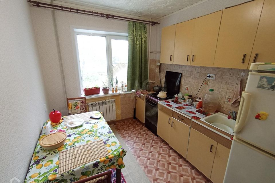 Продаётся 3-комнатная квартира, 60.3 м²