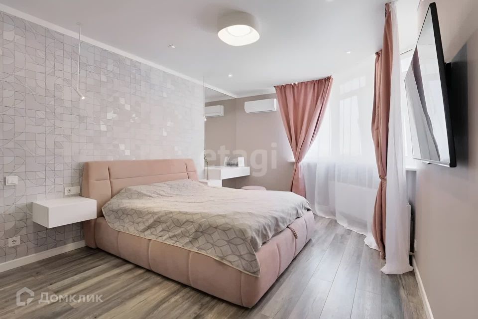 Продаётся 2-комнатная квартира, 77.4 м²