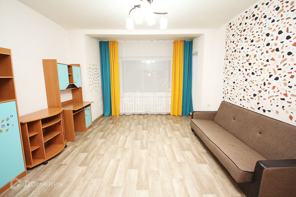 Продаётся 2-комнатная квартира, 60 м²