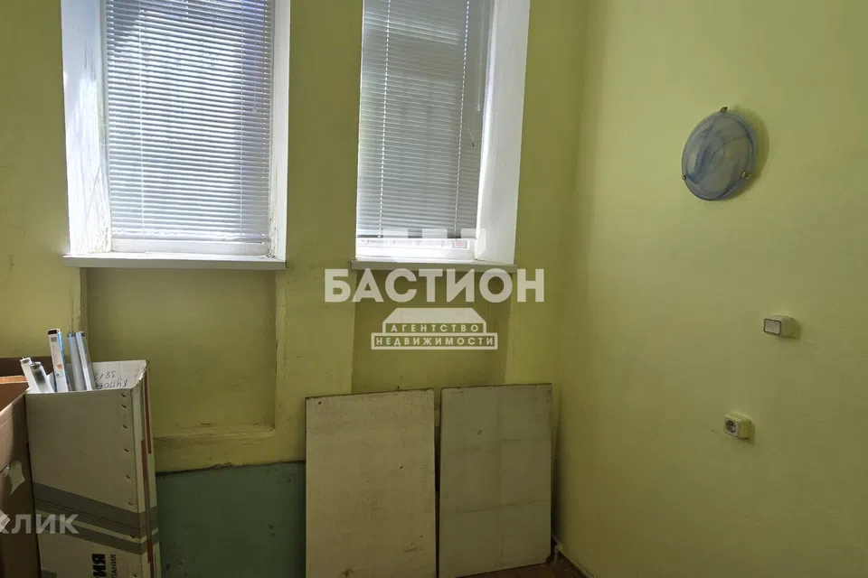 Продаётся торговое помещение, 255 м²