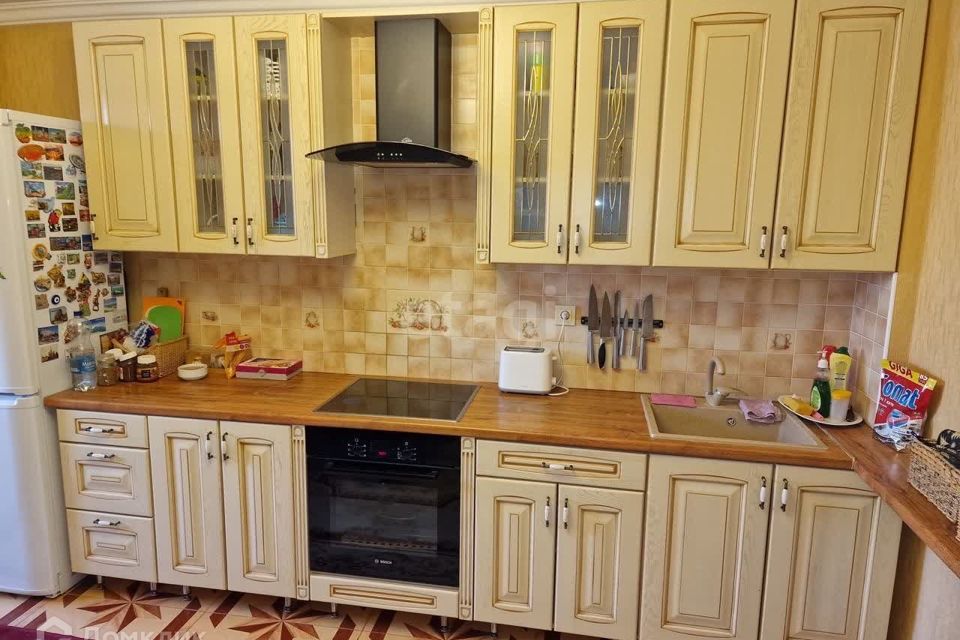 Продаётся 3-комнатная квартира, 100 м²