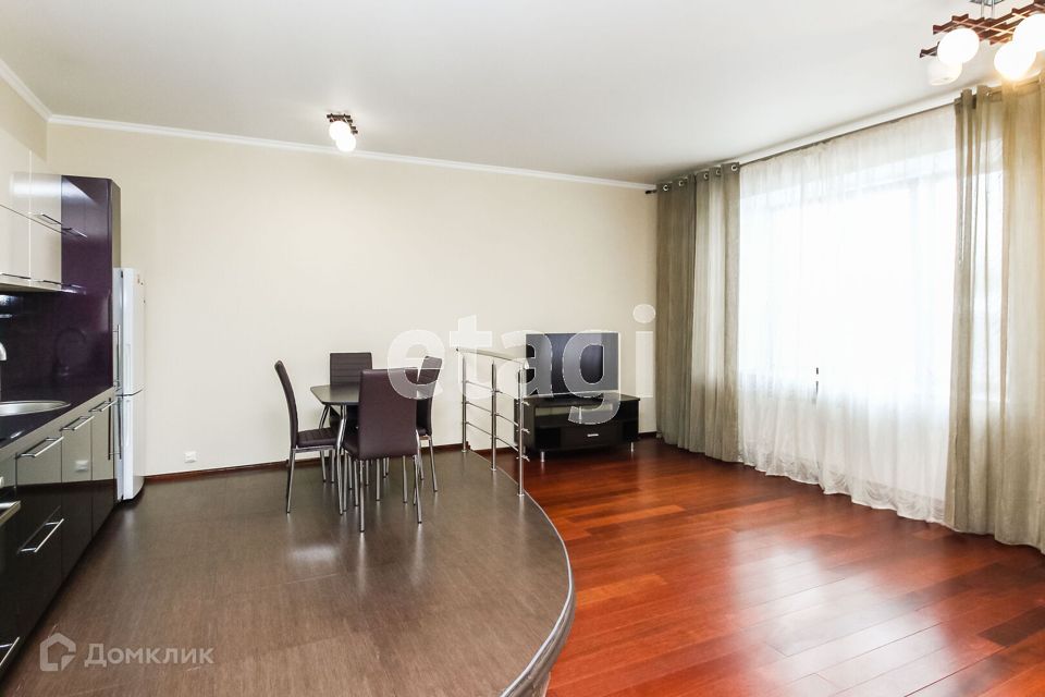 Сдаётся 3-комнатная квартира, 110 м²