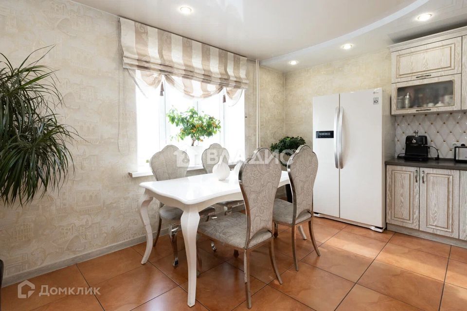 Продаётся 3-комнатная квартира, 93 м²