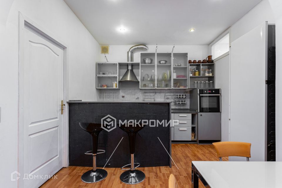 Продаётся 3-комнатная квартира, 91.5 м²