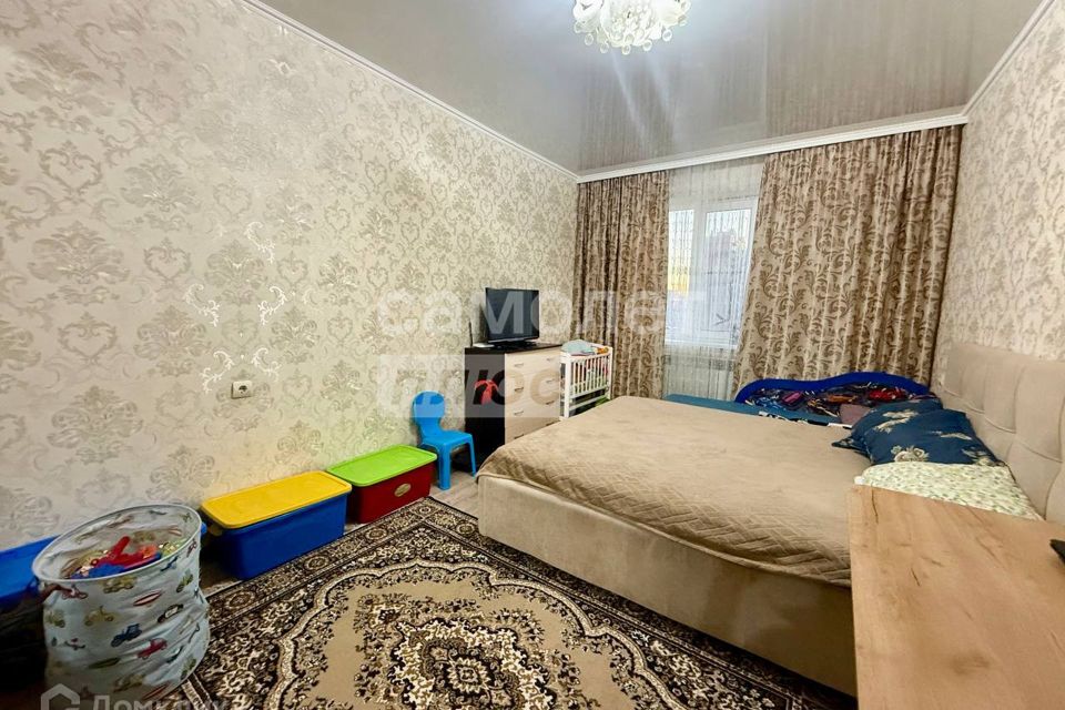 Продаётся 1-комнатная квартира, 38 м²