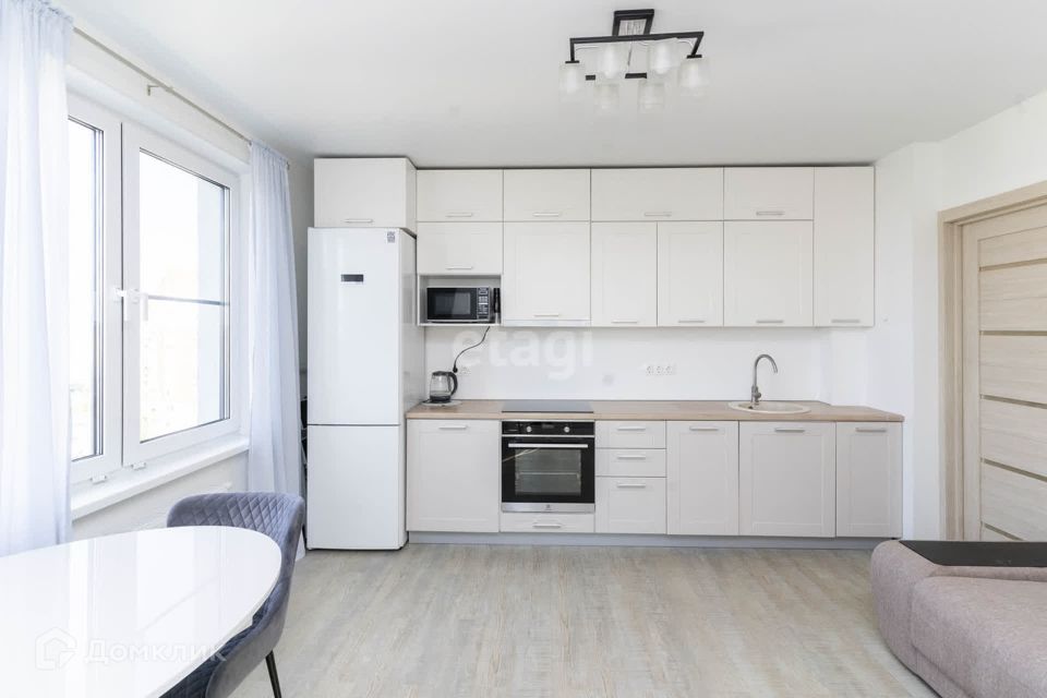 Продаётся 2-комнатная квартира, 56.1 м²