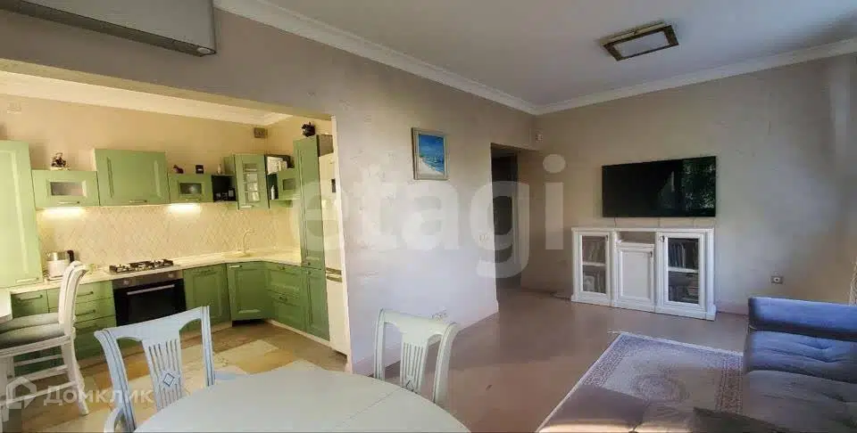 Продаётся 2-комнатная квартира, 75 м²