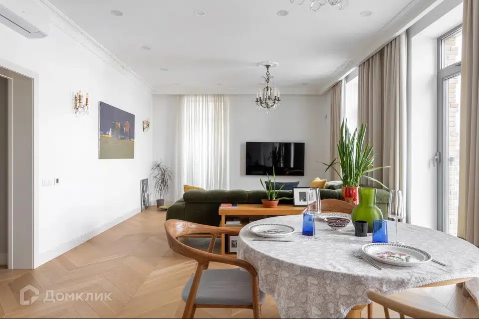Продаётся 2-комнатная квартира, 96 м²