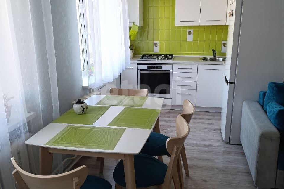 Продаётся 2-комнатная квартира, 55.4 м²