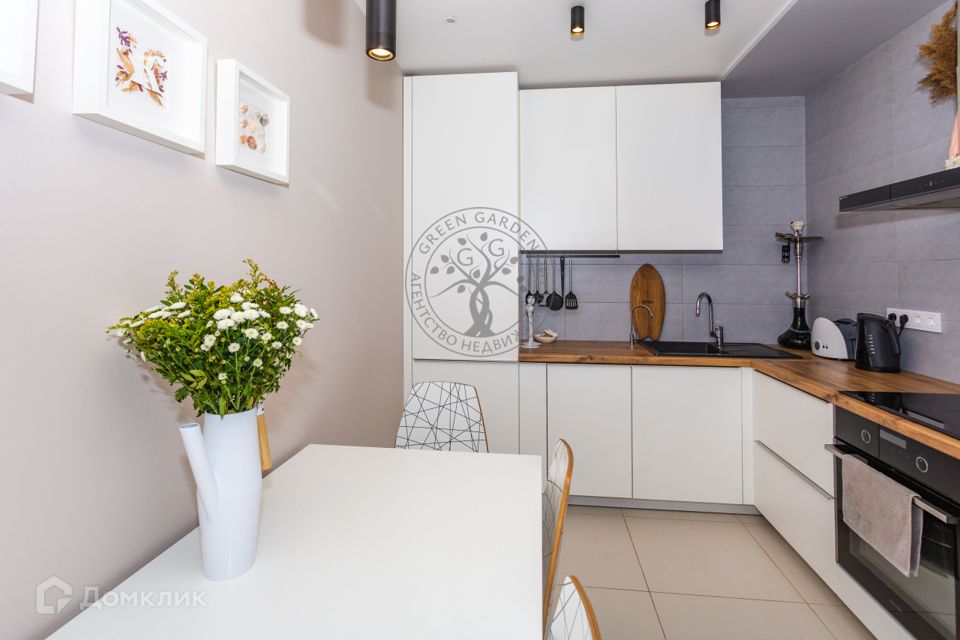 Продаётся 1-комнатная квартира, 40.3 м²