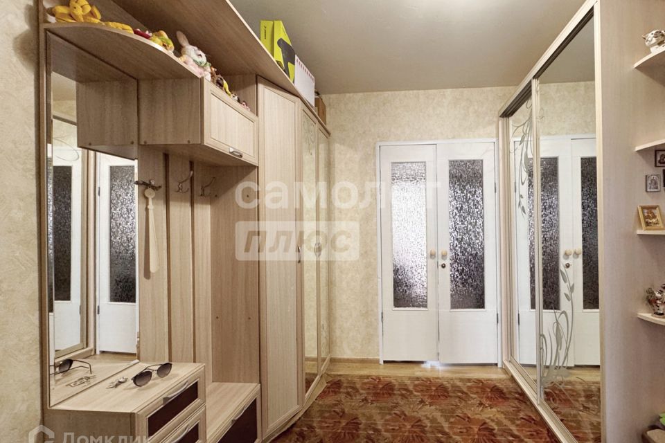 Продаётся 2-комнатная квартира, 67.7 м²