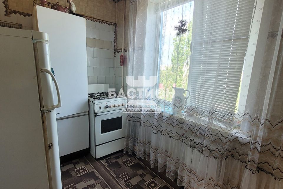 Продаётся 3-комнатная квартира, 52.9 м²