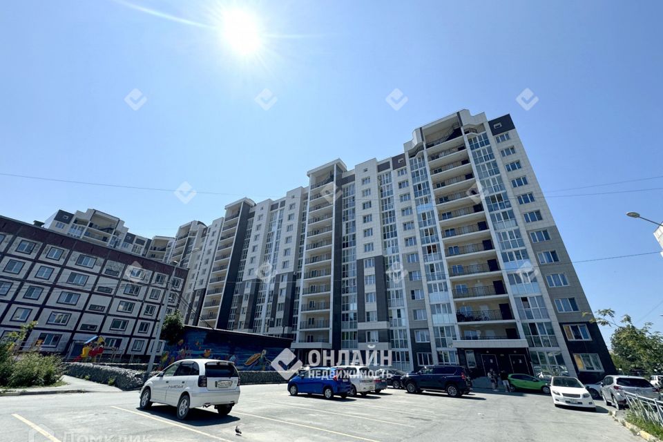 Продаётся 4-комнатная квартира, 71.4 м²