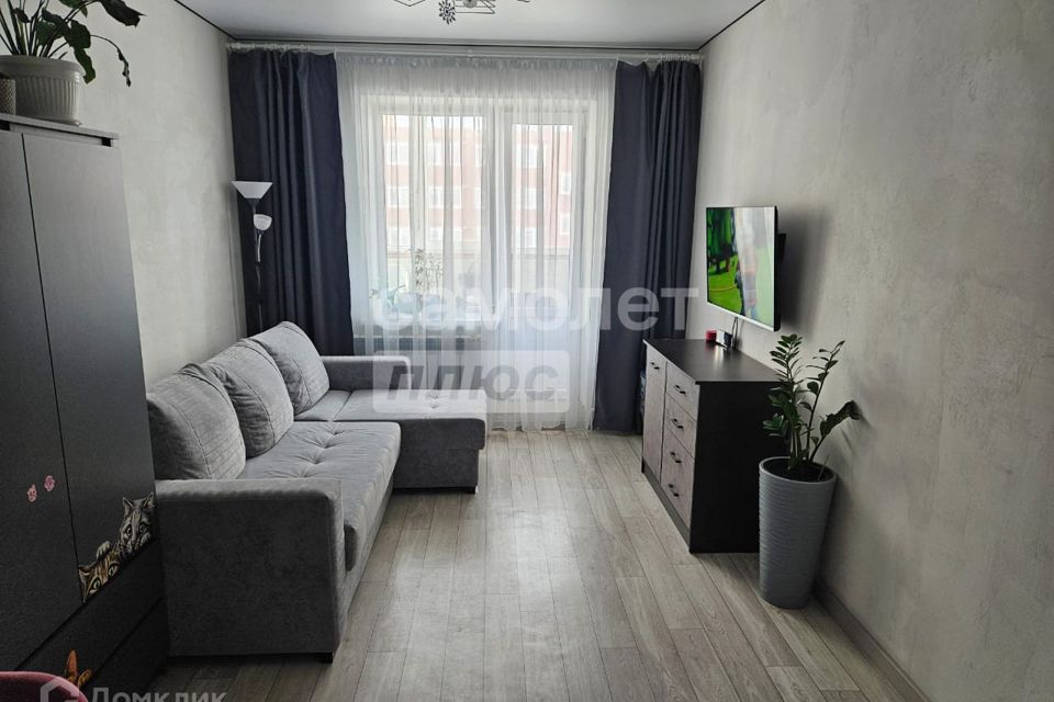 Продаётся 1-комнатная квартира, 42 м²