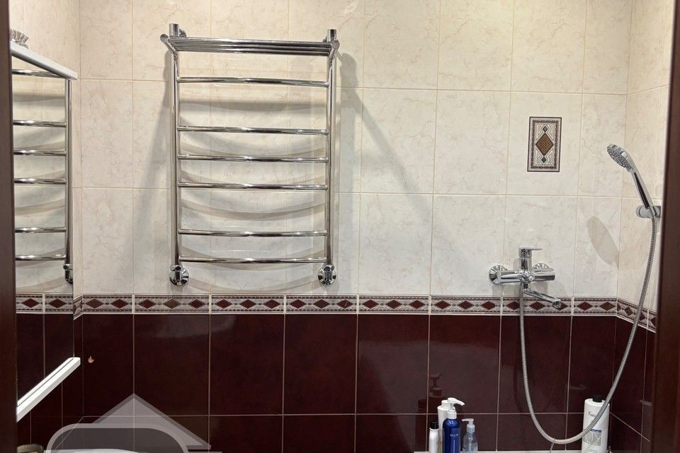 Продаётся 4-комнатная квартира, 99.5 м²