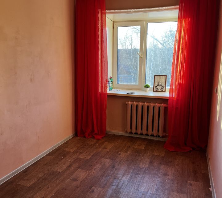 Продаётся комната в 6-комн. квартире, 12.7 м²