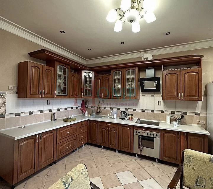 Сдаётся 3-комнатная квартира, 123 м²