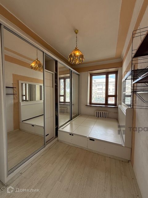 Продаётся комната в 3-комн. квартире, 11.6 м²