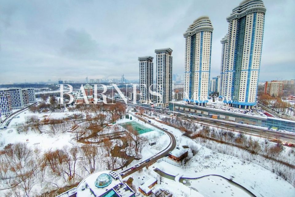 Продаётся 7-комнатная квартира, 255.2 м²