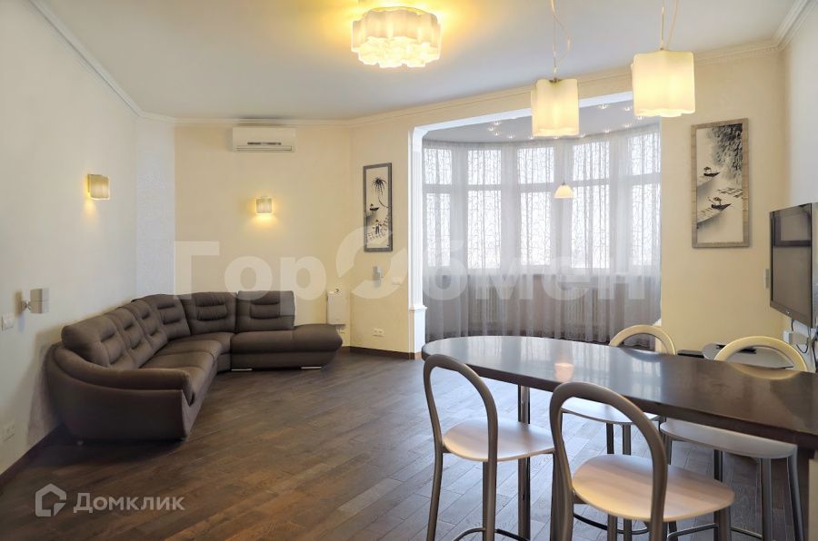 Продаётся 4-комнатная квартира, 149 м²