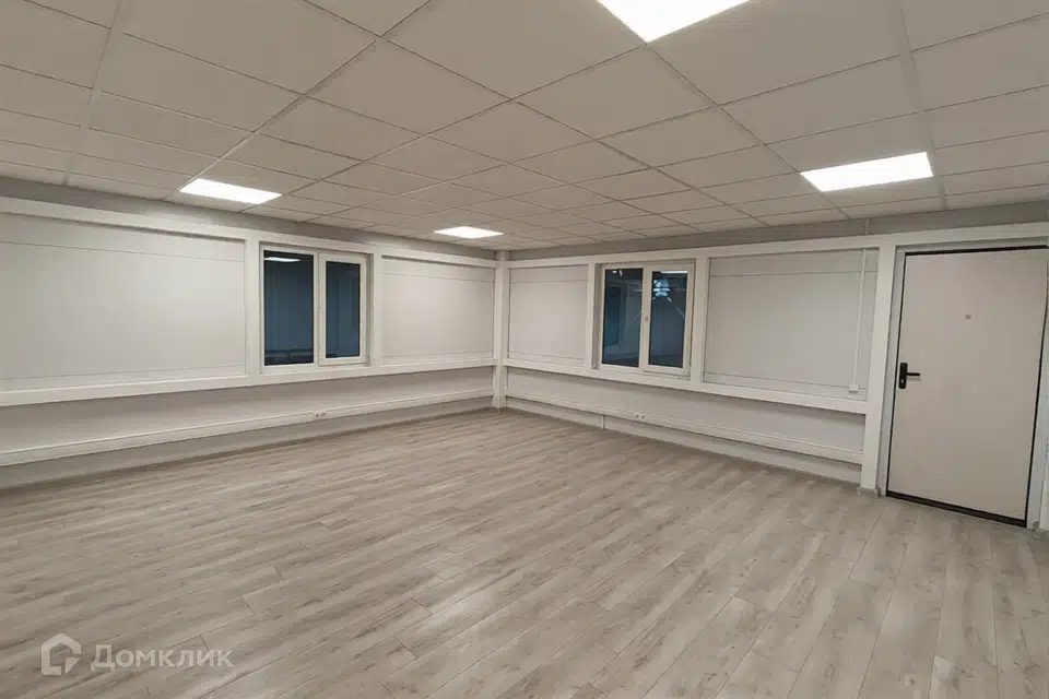 Сдаётся склад, 1350 м²