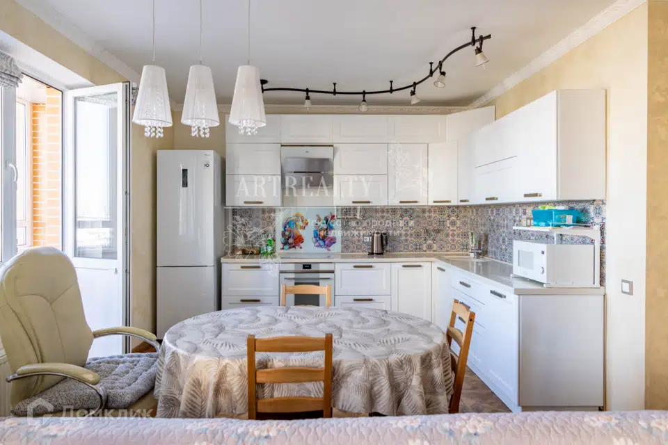 Продаётся 3-комнатная квартира, 93.9 м²
