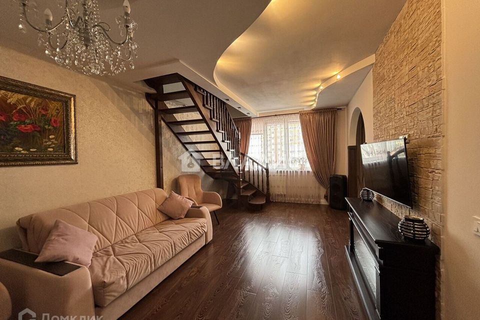 Продаётся 3-комнатная квартира, 85 м²