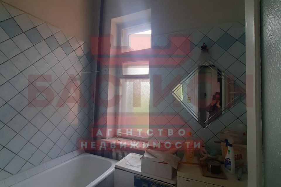 Продаётся 4-комнатная квартира, 102.7 м²