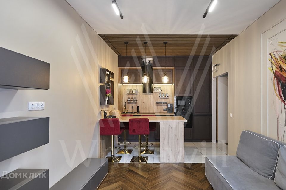 Продаётся 3-комнатная квартира, 55.9 м²