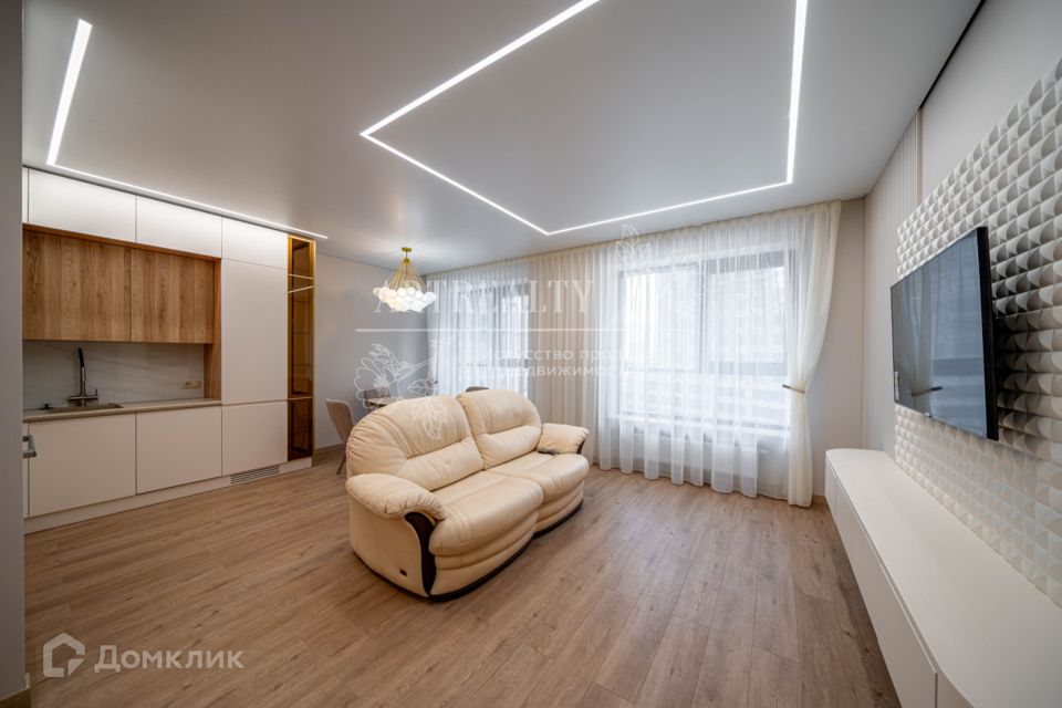 Сдаётся 1-комнатная квартира, 65 м²