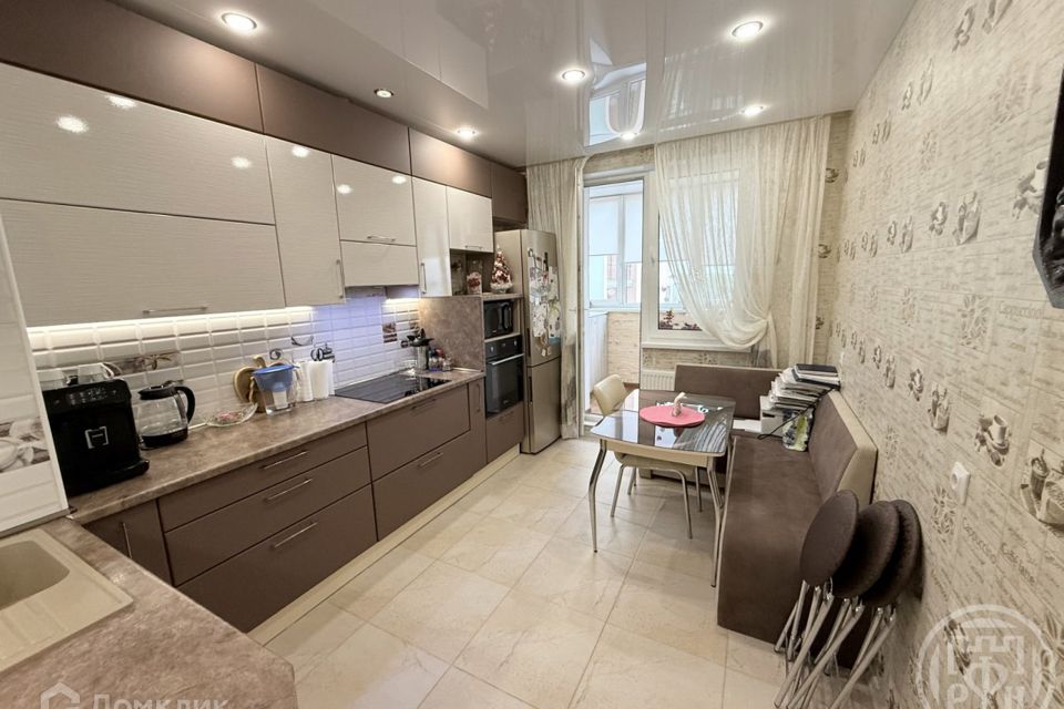 Продаётся 2-комнатная квартира, 55.7 м²