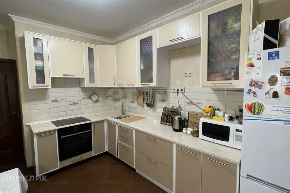 Продаётся 1-комнатная квартира, 44 м²