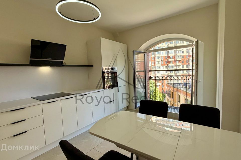 Сдаётся 3-комнатная квартира, 108 м²